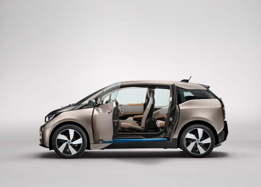  BMW i3 2014 года  (фото 195 из 240)